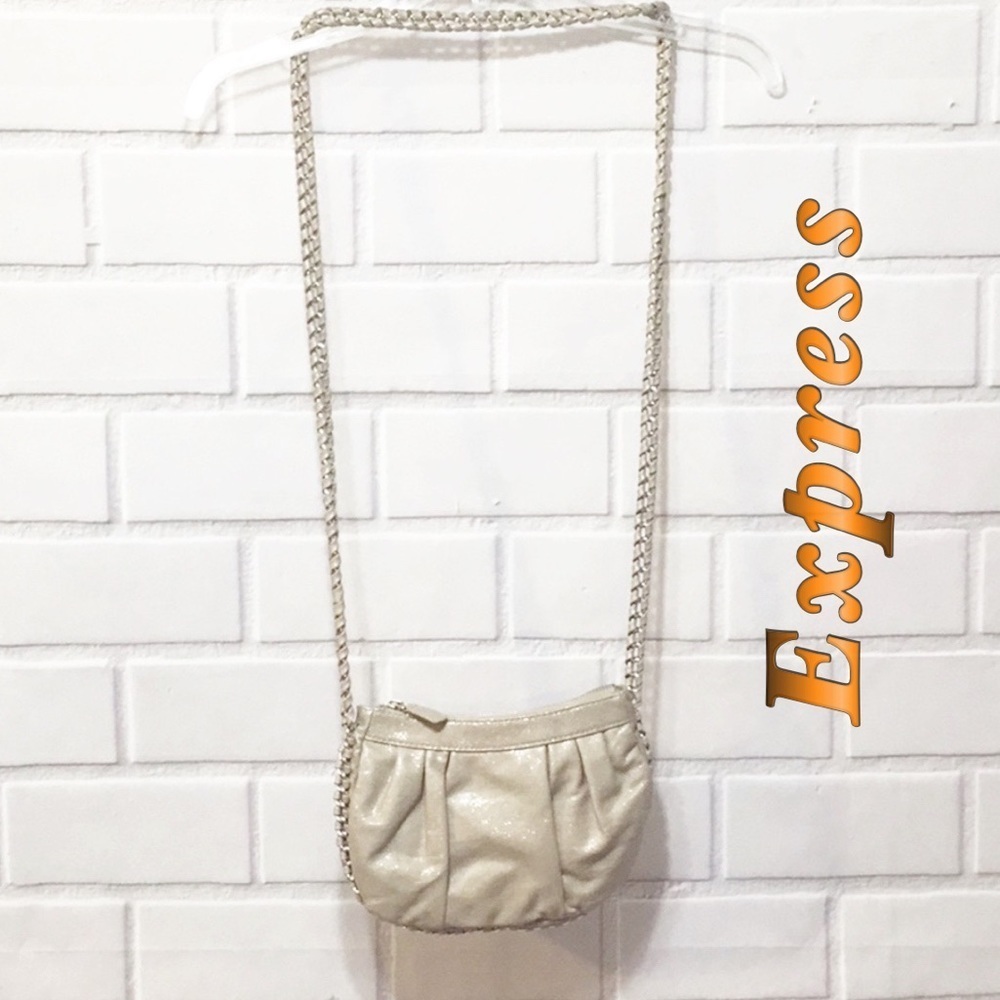Express Metallic crossbody double silver chain. - Picture 1 of 8